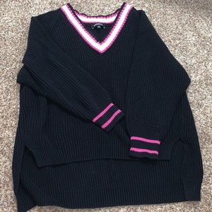 Express oversized black v-neck sweater size XS
